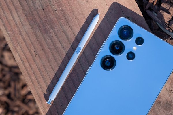 Galaxy S25 Ultra Outperforms iPhone 16 Pro Max in GPU Tests 